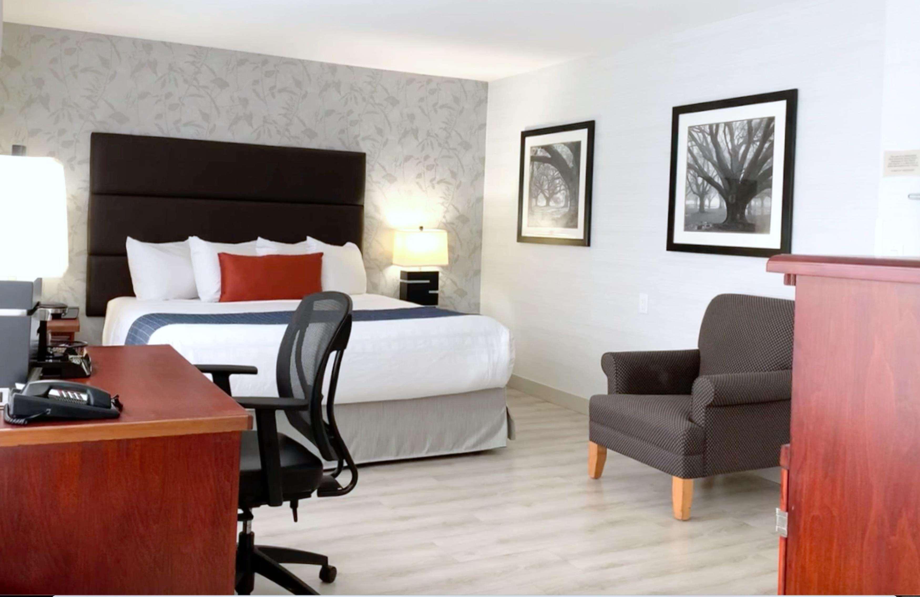 Best Western Plus Regency Inn And Conference Centre Abbotsford Esterno foto