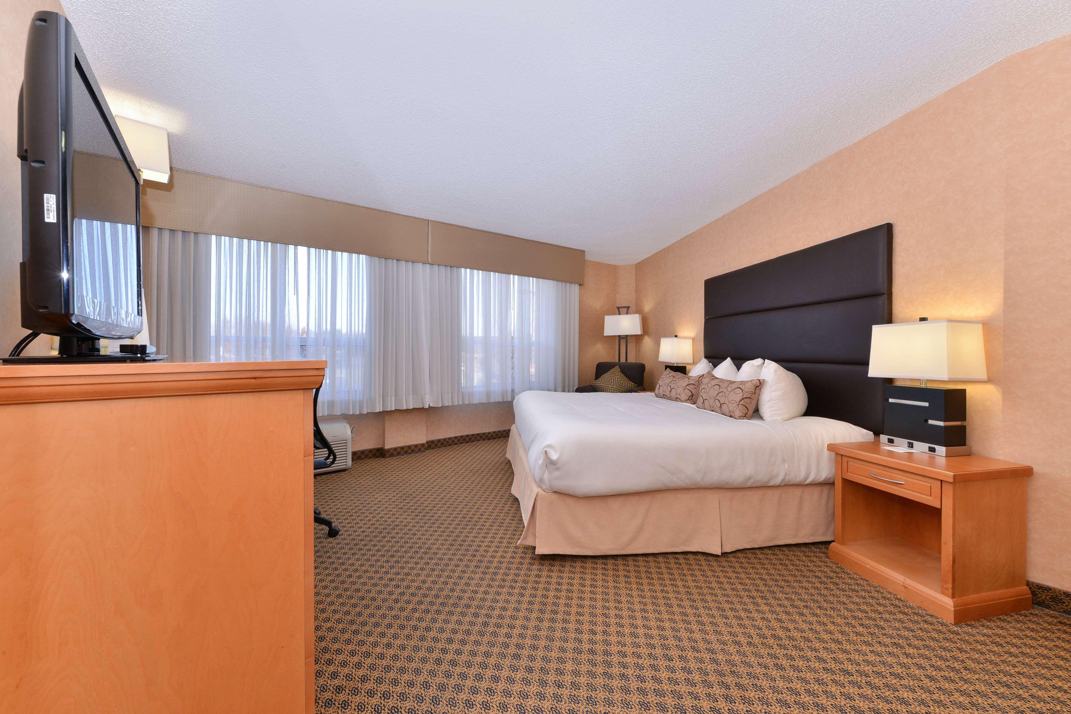 Best Western Plus Regency Inn And Conference Centre Abbotsford Esterno foto